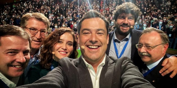 La batalla interna del PP se recrudece en Andalucía con Moreno Bonilla de espectador