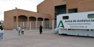 CSIF acusa al SAS de improvisar y poner parches en la gestión de la sexta ola