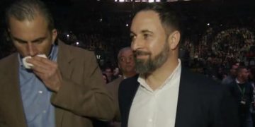 El ultraderechista Ortega Smith insta a Juanma Moreno a «aprender de Mañueco»