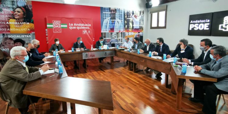 UPA pide al PSOE ayudas directas «con precisión de cirujano»
