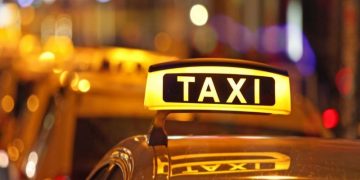 Los taxistas piden la dimisión ‘inmediata’ de la consejera de Fomento