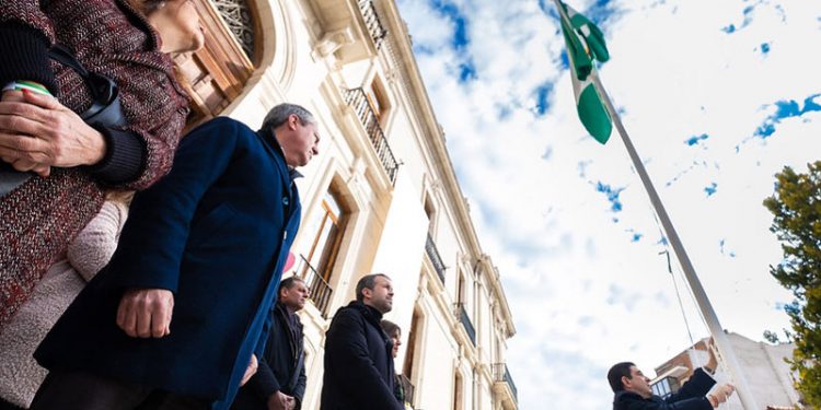 Espadas aboga por un 28F «reivindicativo» porque «pilares del Estado del bienestar» como la sanidad están «en peligro»