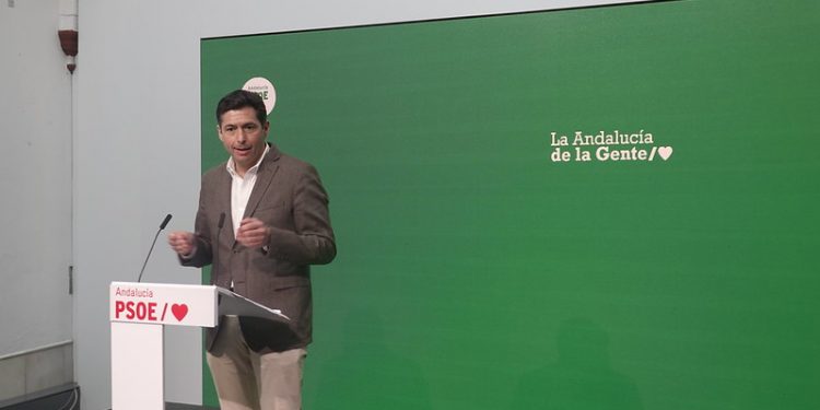 El PSOE valora llevar a los tribunales el desvío de 117 millones de euros públicos a la sanidad privada