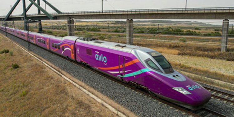Renfe vende en un mes 41.700 billetes del servicio Avlo entre Madrid y Andalucía
