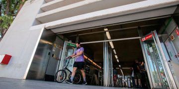 aparcamientos bicicletas metros andalucia