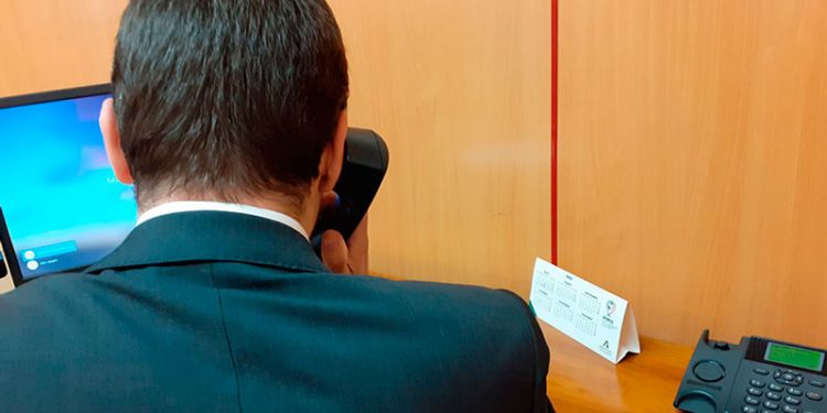 El 012 gestiona más de 384.000 llamadas en el primer semestre del año