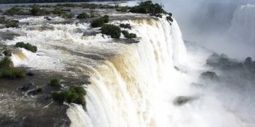 Cataratas del Iguazú: Las altas precipitaciones provocan inundaciones