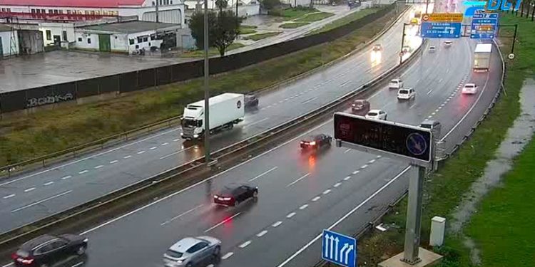 Más de 1,6 millones de desplazamientos se prevén en las carreteras andaluzas durante el puente