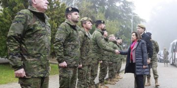 Margarita Robles pide «máxima transparencia» en la investigación de los militares muertos en Cerro Muriano