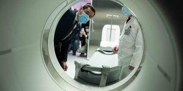 La Cámara de Cuentas vuelve a dejar en evidencia la gestión deficitaria del gobierno de Juanma Moreno en la sanidad