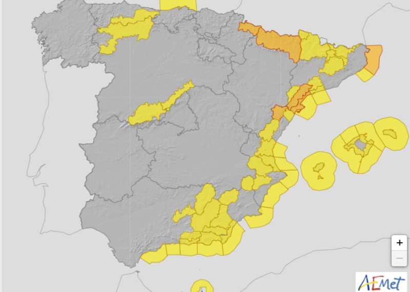Los avisos meteorológicos por viento y oleaje se activan en la zona este de Andalucía