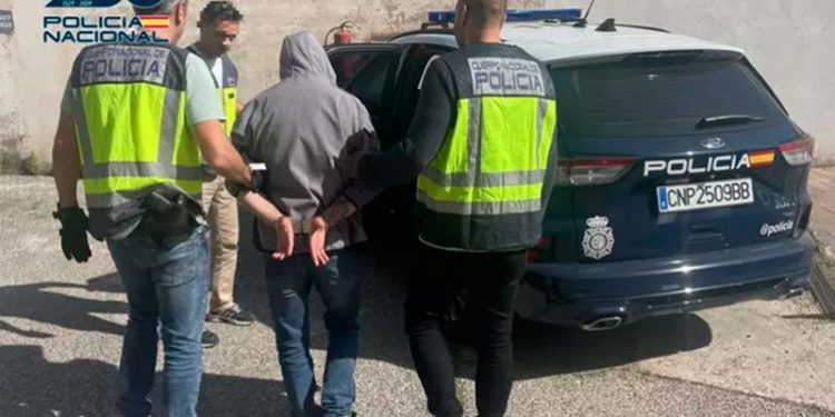 Prisión para dos detenidos por la muerte violenta de un hombre en su casa en Córdoba