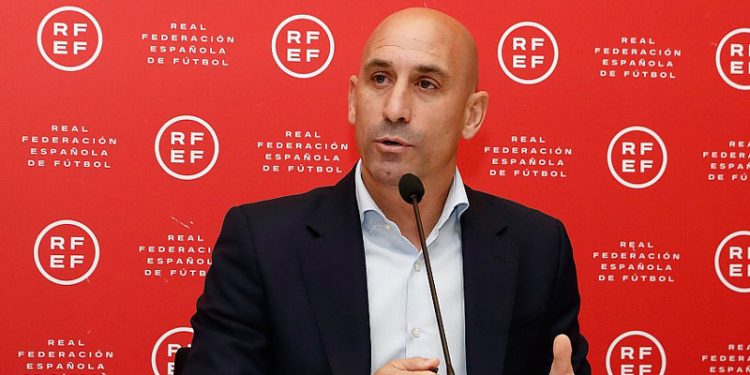 La UCO detalla que parte las inversiones de la RFEF serían «negocios en los que participaría Rubiales»