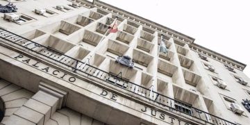 Una jueza de Sevilla ordena localizar a Vito Quiles, investigado por injurias