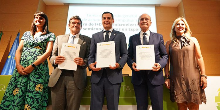 Acuerdo para implantar en Málaga un centro de innovación de chips de IMEC
