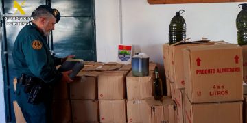 La Guardia Civil interviene 2.580 litros de aceite lampante en Huelva que iban a ser comercializados como virgen extra