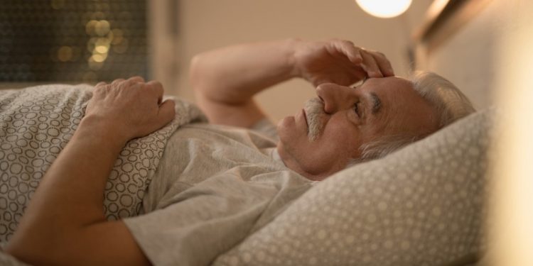 Dormir bien para vivir mejor: Trastornos del sueño en el adulto mayor