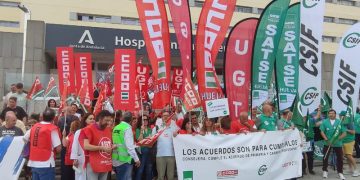 Los sindicatos advierten que impulsarán nuevas movilizaciones en el ámbito sanitario