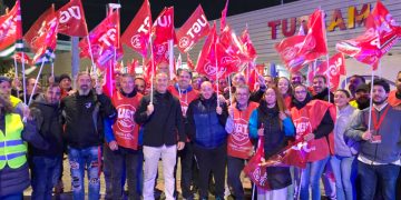 «Masivo seguimiento» en Andalucía a la huelga en transporte de viajeros por carretera y urbanos