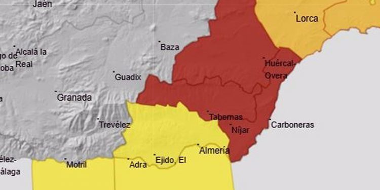La Junta manda un mensaje a los móviles en las zonas con aviso rojo el Almería