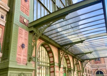 SER FACHA DA VERGÜENZA, CAMBIEMOS EL NOMBRE