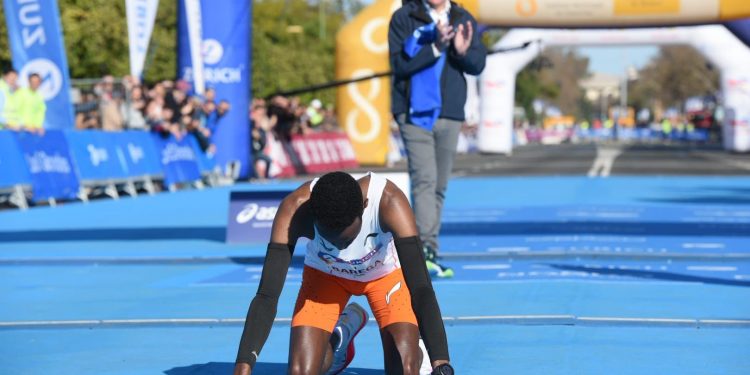 Barega y Dessie se coronan campeones en la cuadragésima edición del Maratón de Sevilla