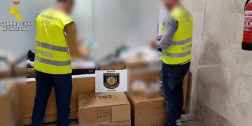 La Guardia Civil interviene en Granada 11.500 artículos falsificados de conocidas marcas