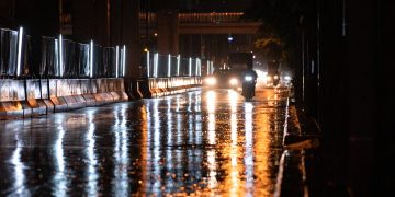 Sevilla arranca la semana con nieblas, cielos cubiertos y lluvias a partir del martes