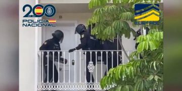 Desmantelada en Málaga una plantación de marihuana enterrada bajo tierra y dos laboratorios de cocaína