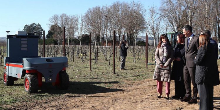 Sánchez: «Seremos firmes, defenderemos a nuestros agricultores, ganaderos y pescadores y sus cooperativas»
