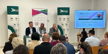 La Diputación de Sevilla da inicio a un ciclo de jornadas para fomentar la competitividad y el emprendimiento en Brenes