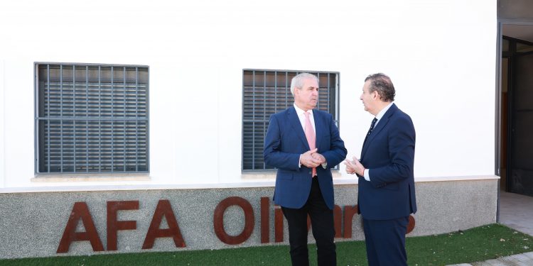 La Diputación de Sevilla Impulsa Proyectos Sociales y Económicos en Olivares con una Inversión de Casi 800.000 Euros