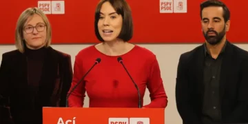 Diana Morant advierte a Feijóo: «Si no mueve ficha en las próximas horas, el PSPV-PSOE moverá las suyas