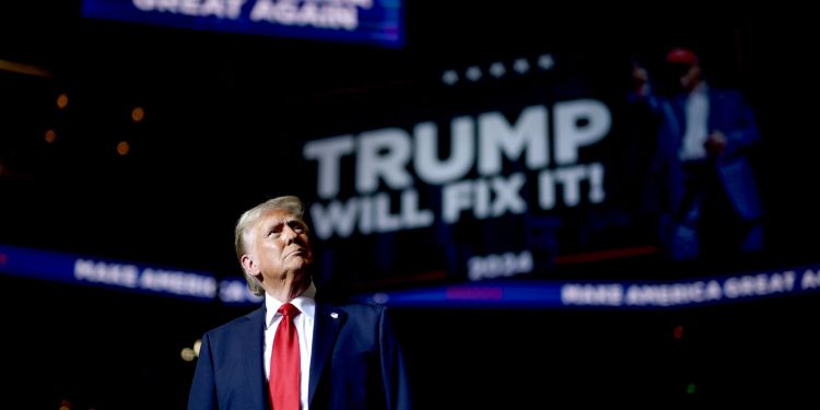 EE.UU. lanza ataque aéreo contra los hutíes en Yemen tras sus amenazas a la navegación internacional