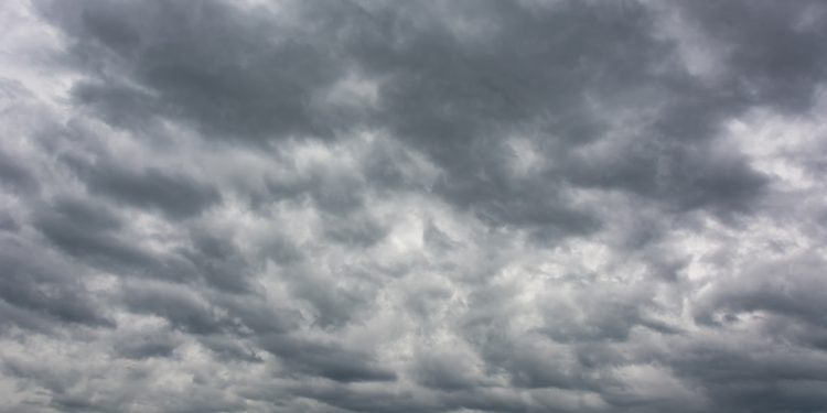 La borrasca Jana obliga al cierre preventivo de parques en Sevilla por lluvias y tormentas