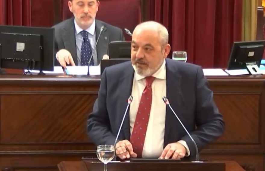 El PSOE denuncia el blanqueo del franquismo por parte de Vox y el silencio del PP ante la apología de la dictadura