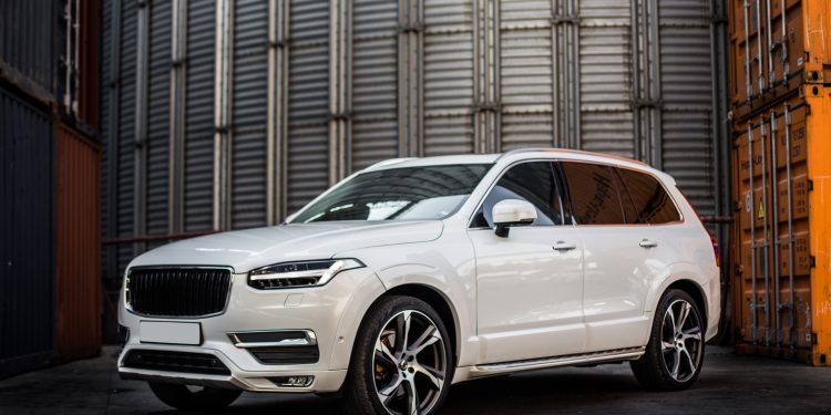 Nuevos aranceles impuestos por Donald Trump amenazan con alterar profundamente el comercio entre la Unión Europea y Estados Unidos