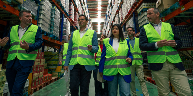 El PSOE-A acusa a Moreno Bonilla de inacción ante el impacto de los aranceles de EE.UU. en el campo andaluz