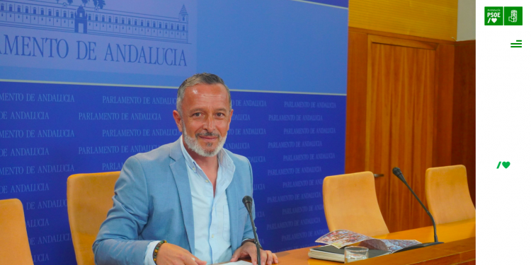 El PSOE exige el cese de Paradela y acusa a Moreno Bonilla de «escapismo político» en plena polémica por incompatibilidades