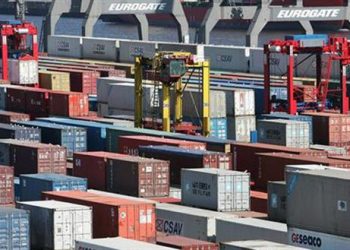 El déficit comercial español cae un 16,6% en abril impulsado por la mejora del saldo energético