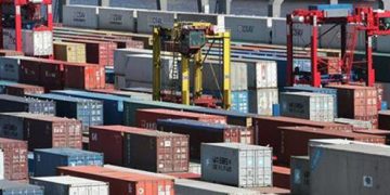 El déficit comercial español cae un 16,6% en abril impulsado por la mejora del saldo energético