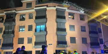 Tres personas fallecidas por un incendio en Carabanchel, Madrid