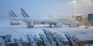 Tormenta Goretti: La nieve colapsa los aeropuertos de París, Ámsterdam y Bruselas con cientos de vuelos cancelados.