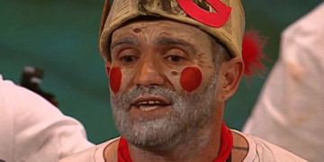 El Carnaval de Cádiz contra la injusticia y los recortes en el cribado del cáncer de mama en Andalucía.