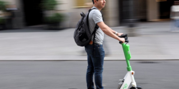 La DGT activa en toda Almería el registro obligatorio de patinetes