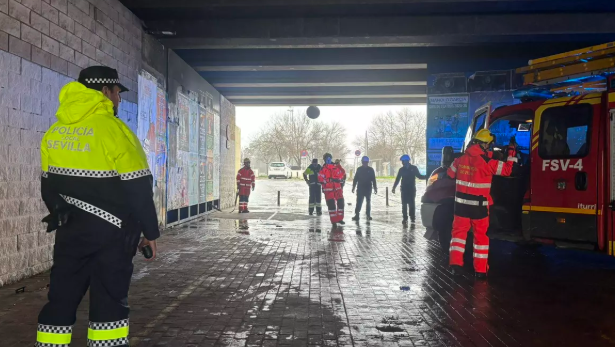 Sevilla cierra por segunda vez en la historia las compuertas por riesgo de inundación
