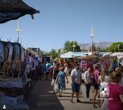 El mercadillo de los jueves en Jaén sigue creciendo