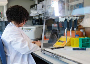 Las mujeres ya representan el 60,1% de los investigadores de la sanidad pública andaluza