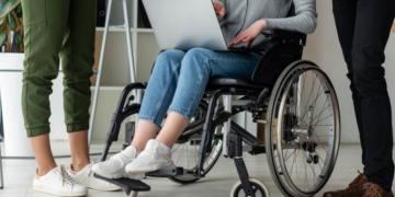 La Junta facilita la consulta de los expedientes de dependencia y la atención personalizada en las delegaciones provinciales