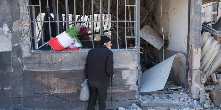 La guerra entre EE. UU., Israel e Irán se intensifica tras una jornada de ataques, amenazas y tensión diplomática mundial